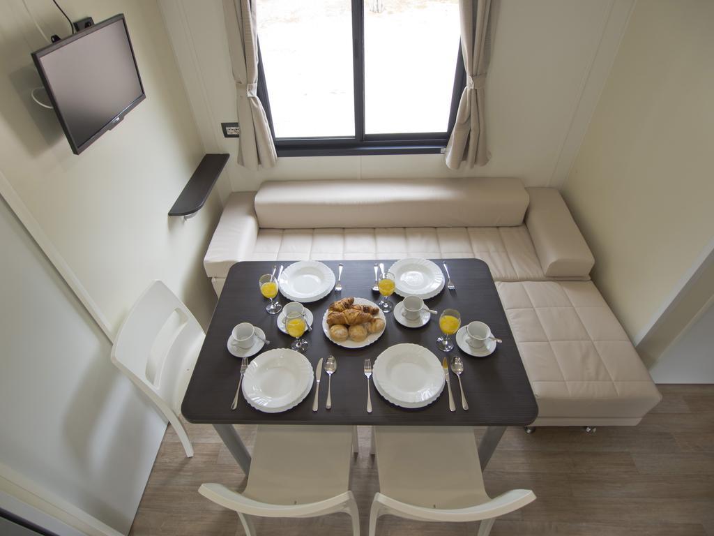 Mobile Homes Solaris Vacanceselect シベニク 部屋 写真